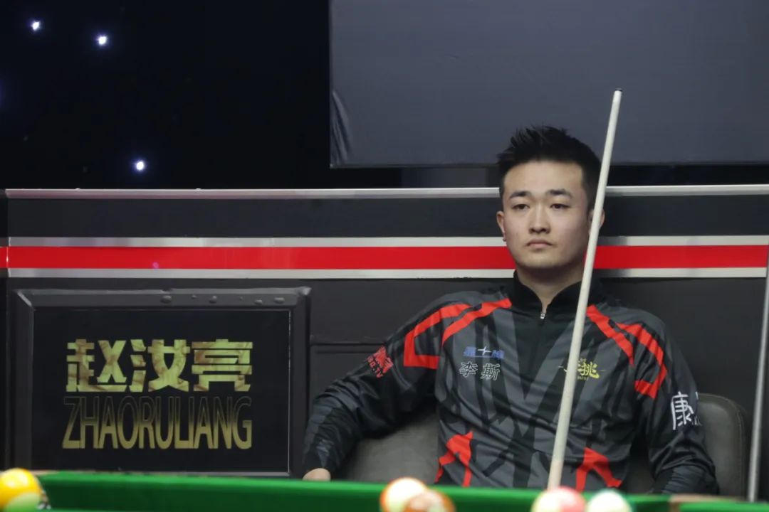 季的黑马身 季的黑马身